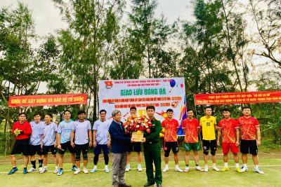 GIAO LƯU BÓNG ĐÁ GIỮA CHI ĐOÀN TRƯỜNG THCS AN VĨNH VÀ CHI ĐOÀN ĐƠN VỊ PHÁO MẶT ĐẤT ĐẶC KHU LÝ SƠN